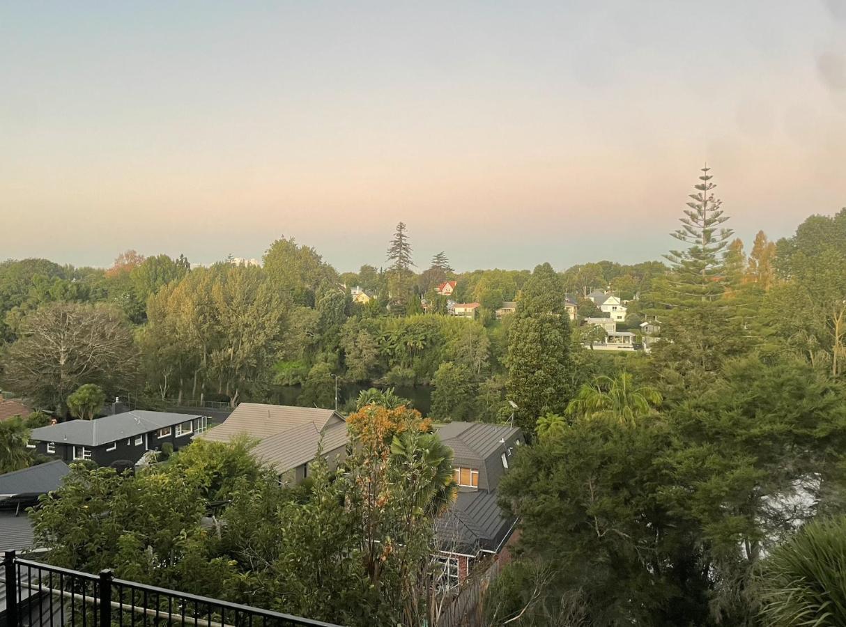 Cbd Apartment, River View Hamilton Eksteriør bilde